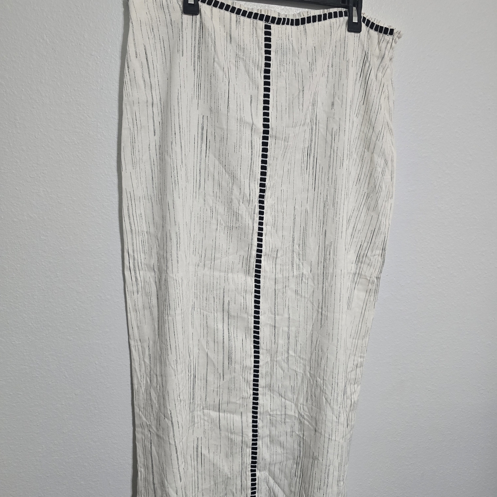 CeCe White Skirt with Black Stripes